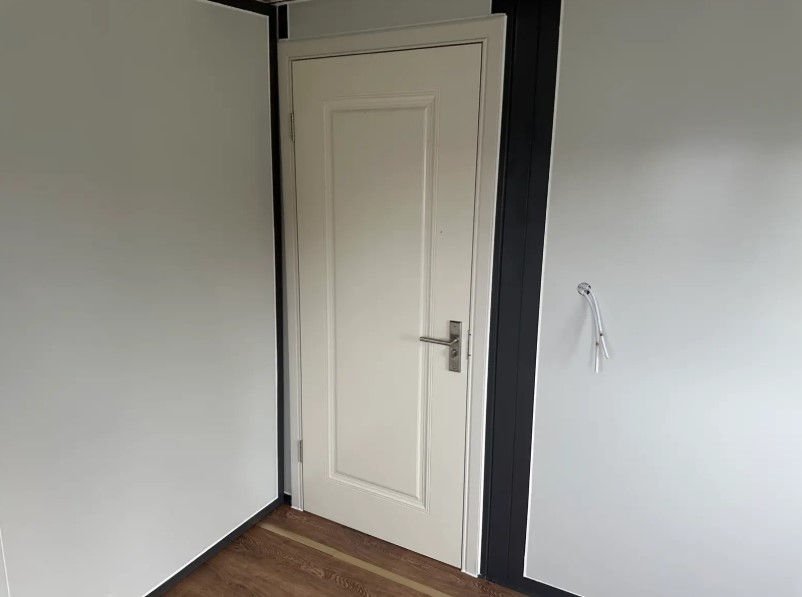 Mini casa mobile con due camere da letto e cucina – Modello Deluxe Stahlworks - immagine 7