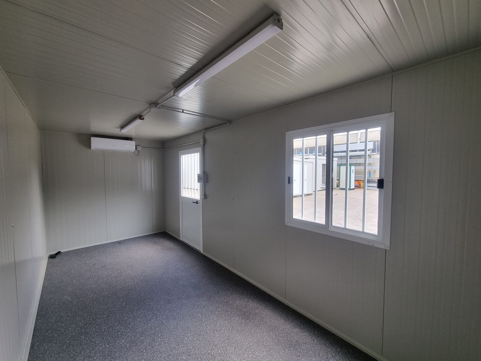 MONOBLOCCO 6×2,5 USO UFFICIO - immagine 4