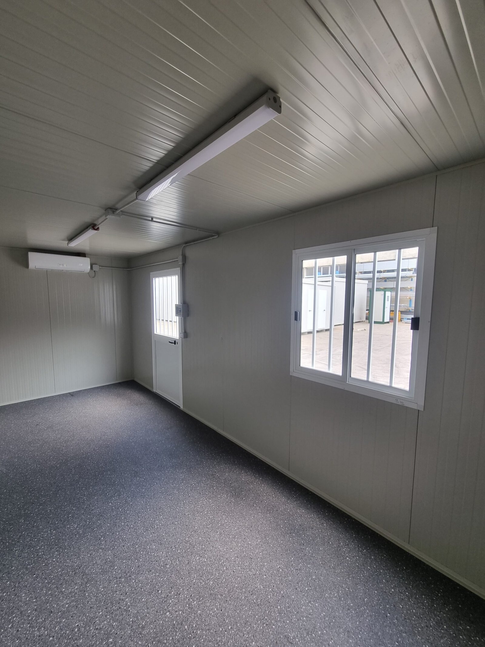 MONOBLOCCO 6×2,5 USO UFFICIO - immagine 5