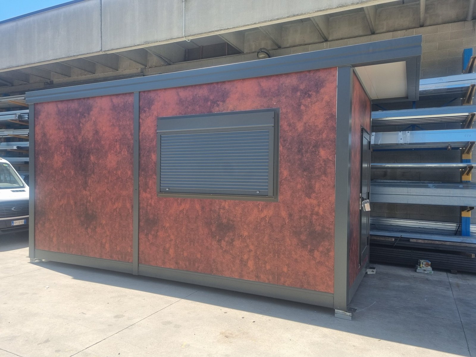 MONOBLOCCO USO PORTINERIA - immagine 22