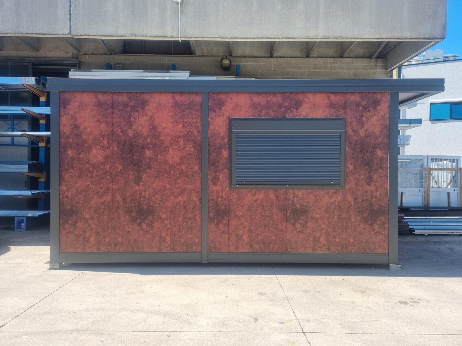 MONOBLOCCO USO PORTINERIA - immagine 24