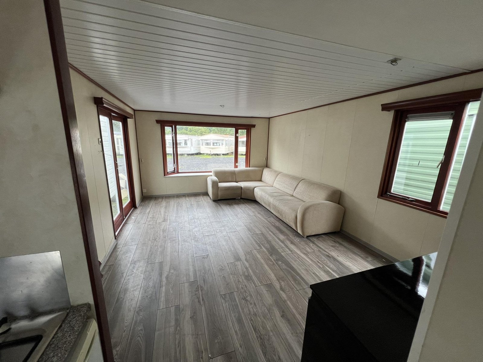 Bellissima e confortevole casa mobile Chalet Wood Gray - immagine 21