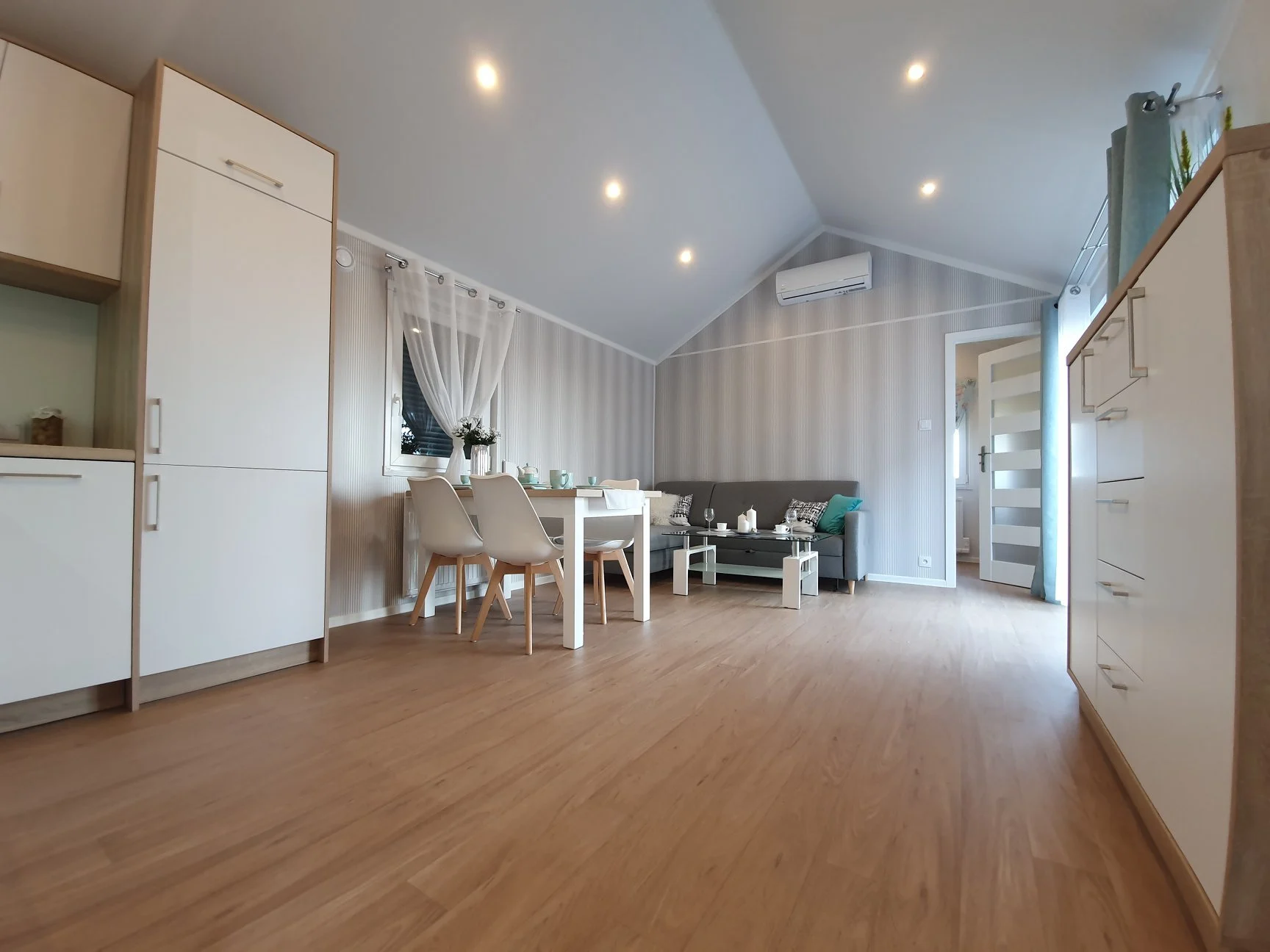 Casa mobile moderna – Dimensioni 12×4 m - immagine 3