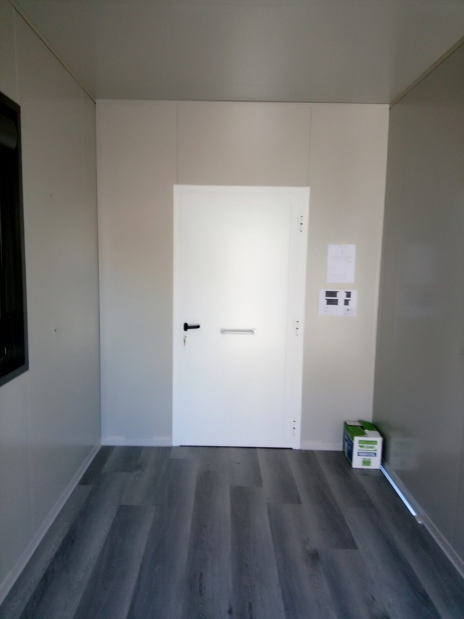 MONOBLOCCO USO PORTINERIA - immagine 7