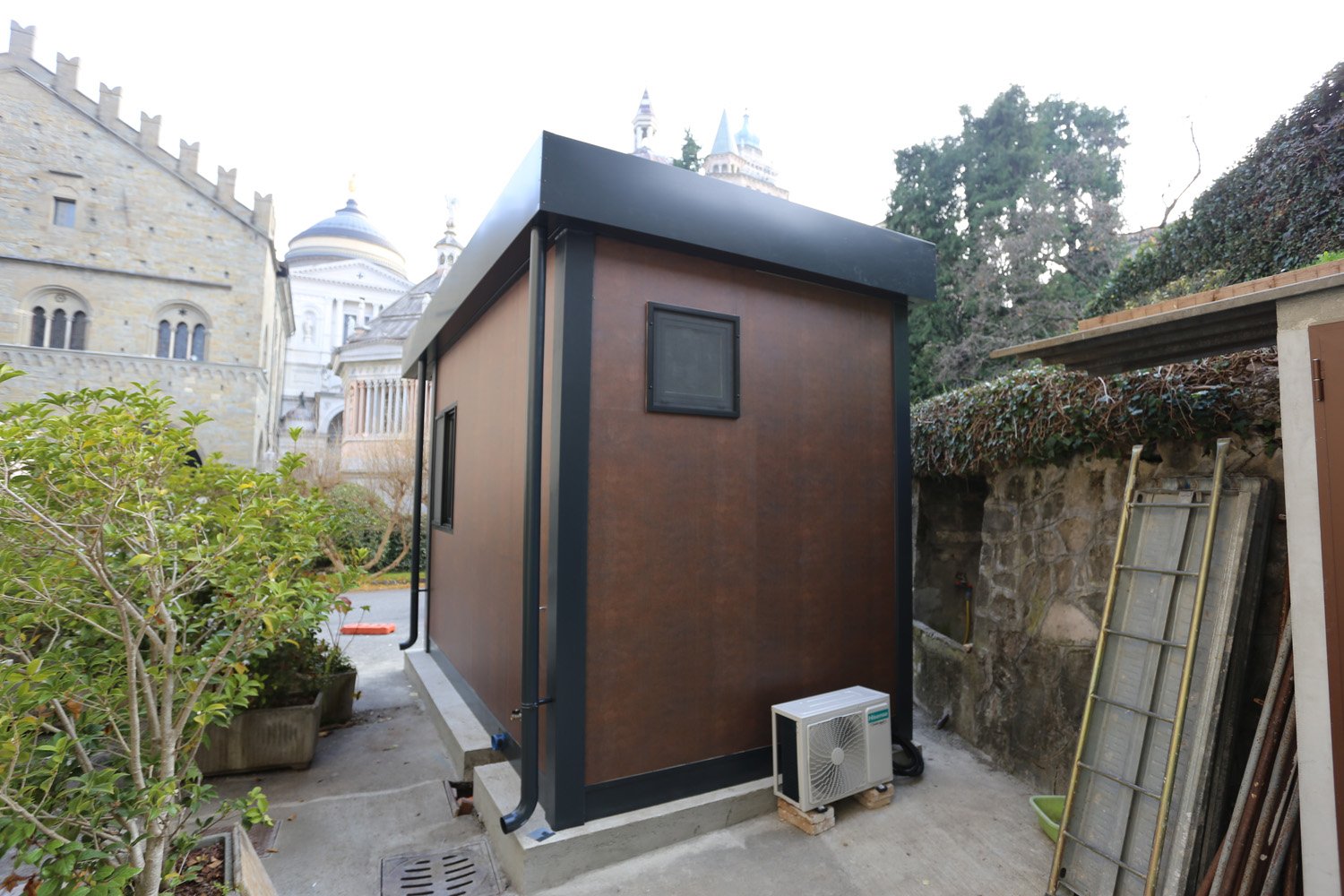 MONOBLOCCO USO PORTINERIA - immagine 3