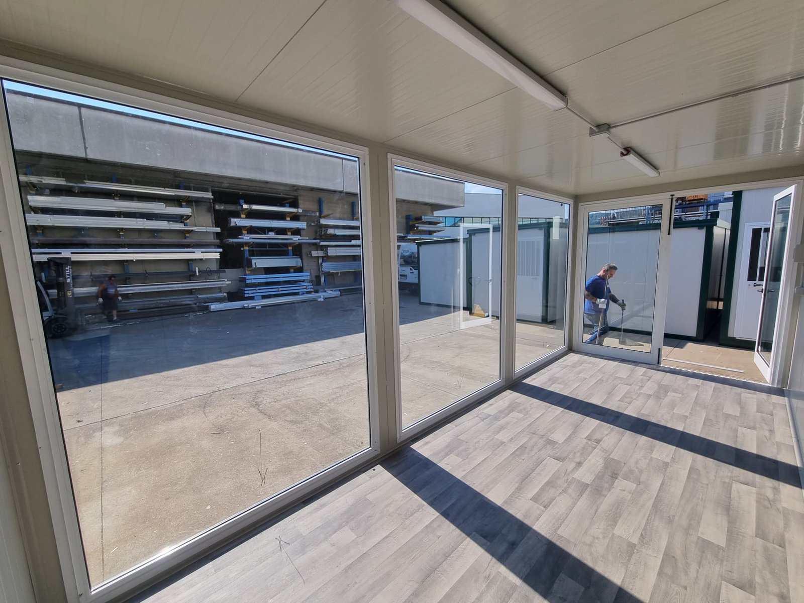 MONOBLOCCO USO UFFICIO - immagine 2