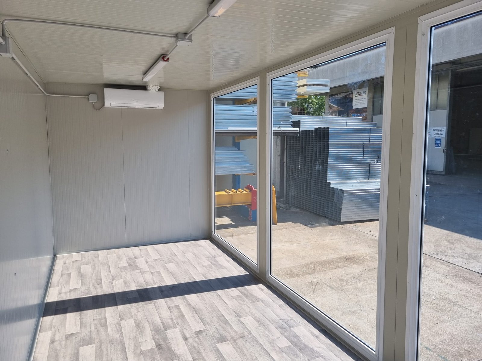 MONOBLOCCO USO UFFICIO - immagine 5