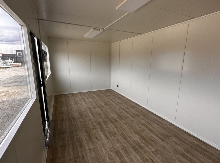 Container Ufficio / Padiglione Modulare 3x6m – Funzionale e Attrezzato - immagine 5