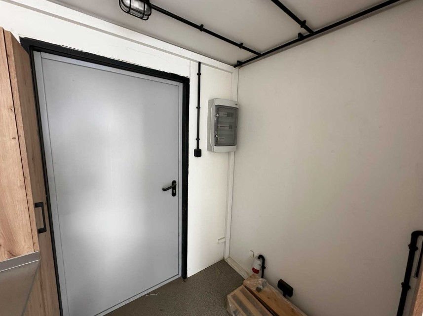 Container ristorante HC da 20 piedi – Disposizione unidirezionale Ideale per la ristorazione mobile o come chiosco di vendita. - immagine 8