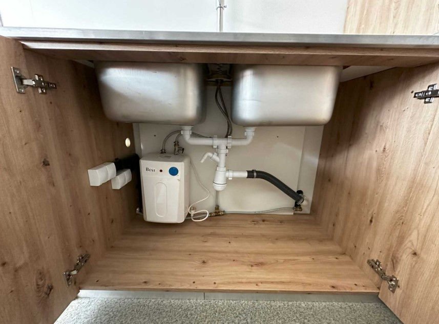 Container ristorante HC da 20 piedi – Disposizione unidirezionale Ideale per la ristorazione mobile o come chiosco di vendita. - immagine 14