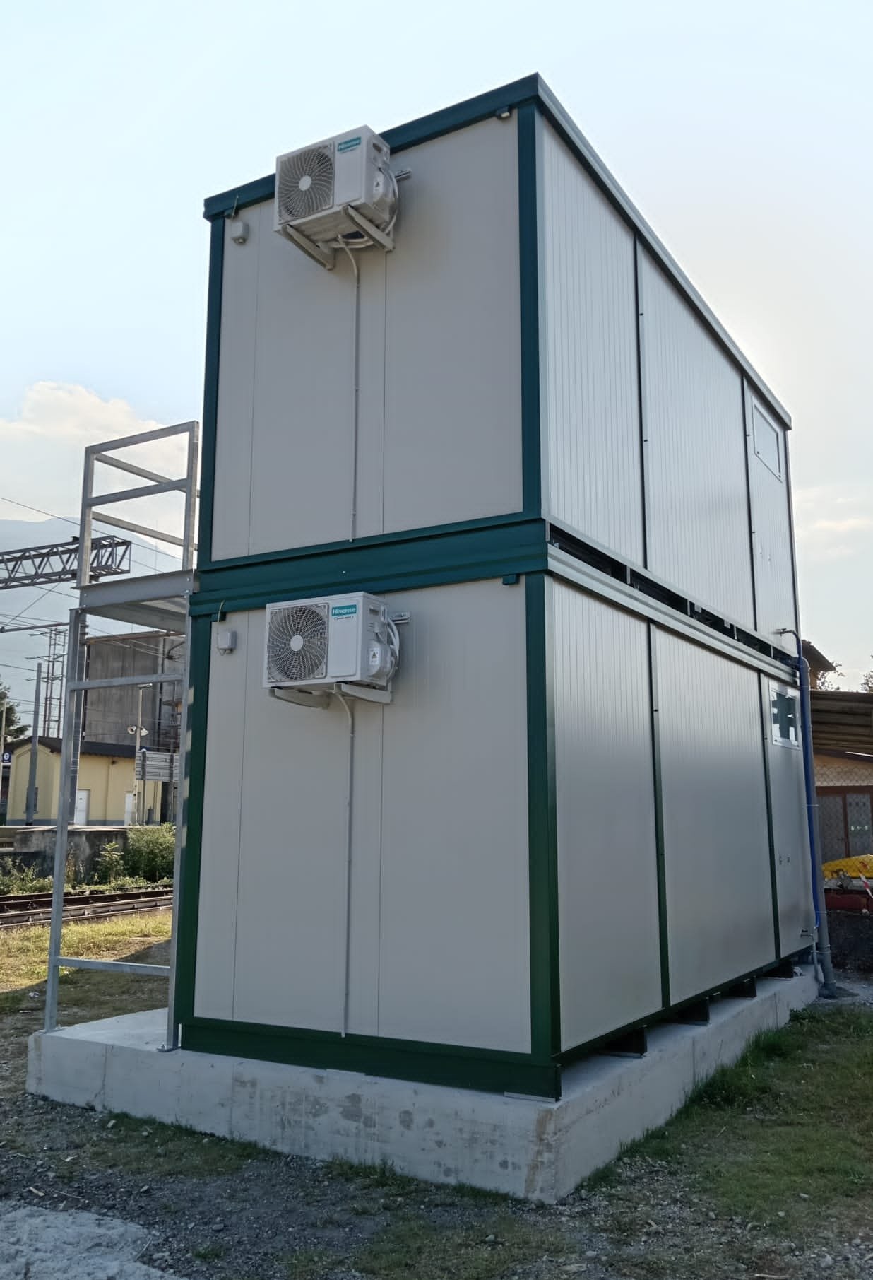 2 MONOBLOCCHI USO UFFICIO CON BAGNO - immagine 8