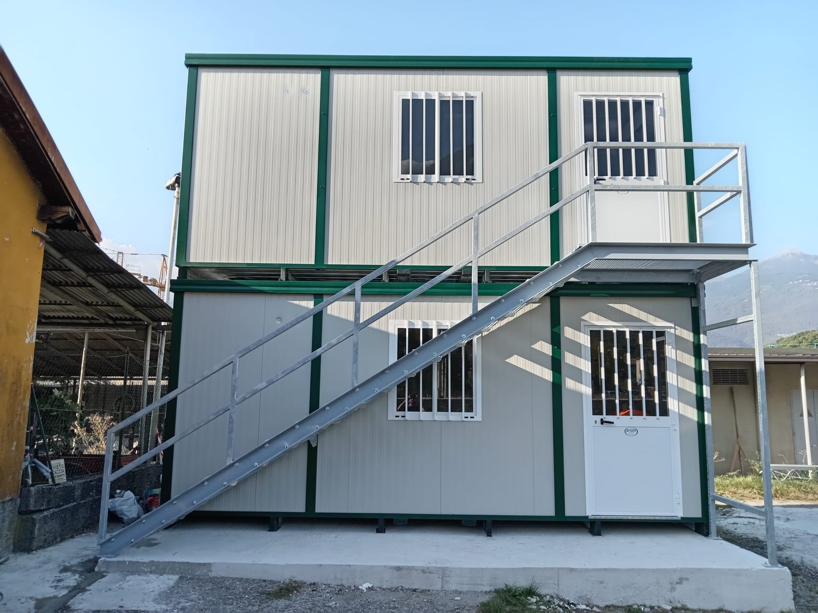 2 MONOBLOCCHI USO UFFICIO CON BAGNO - immagine 13