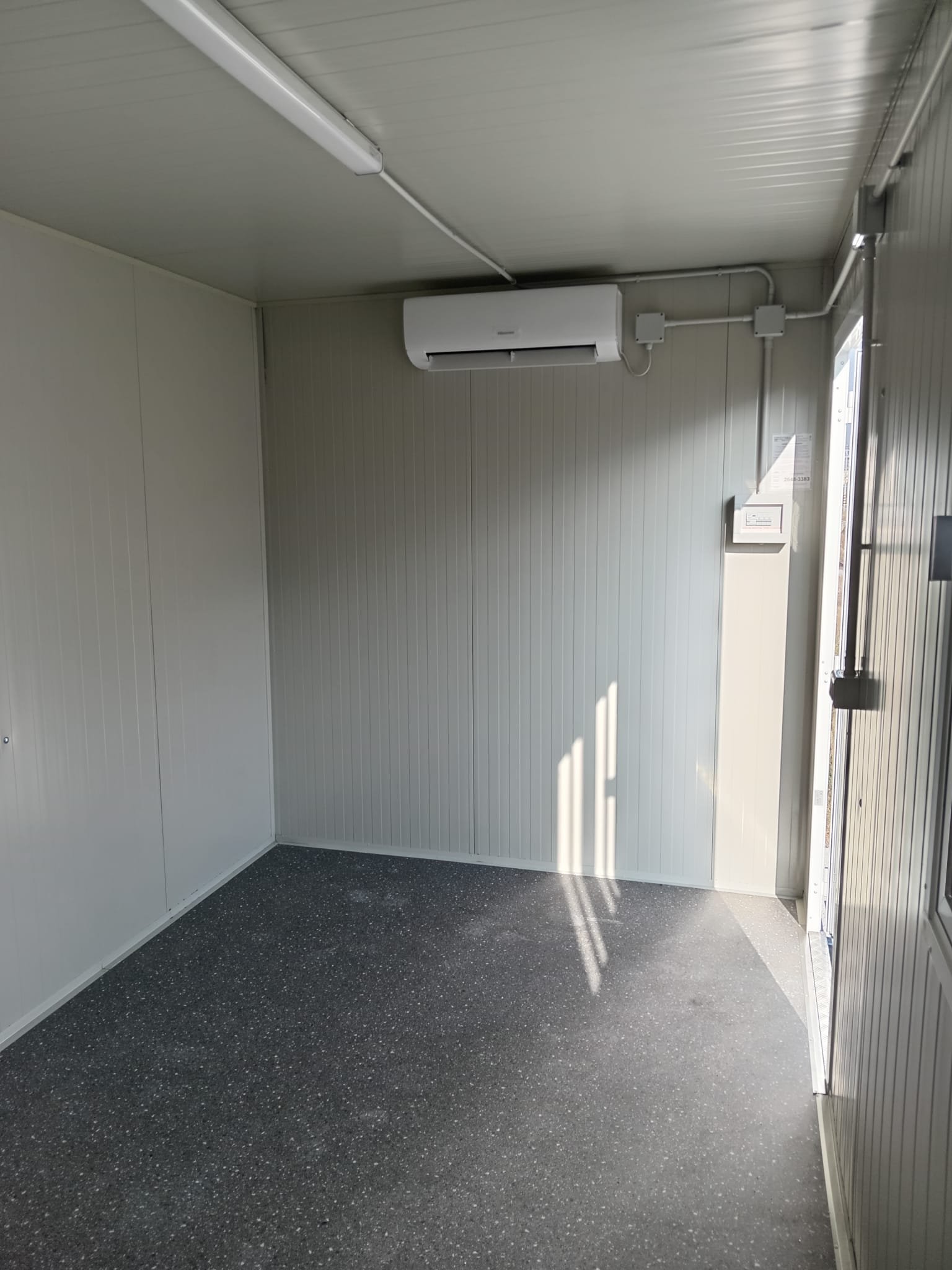 2 MONOBLOCCHI USO UFFICIO CON BAGNO - immagine 3